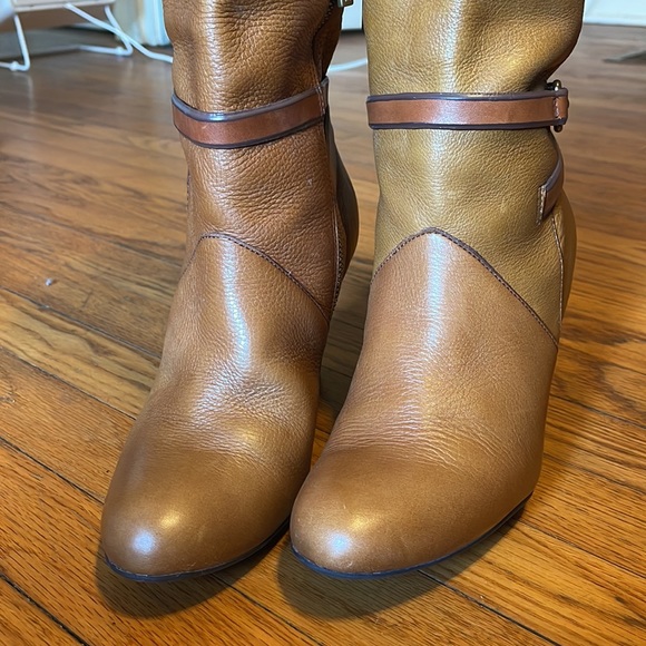 Coach Adair Saddle Pebble Grain Leather Wedge Boot Size 9 - Picture 2 of 9